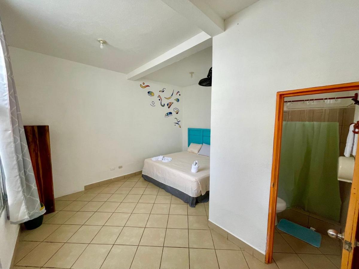 Hostal Inn 2 Flores Extérieur photo